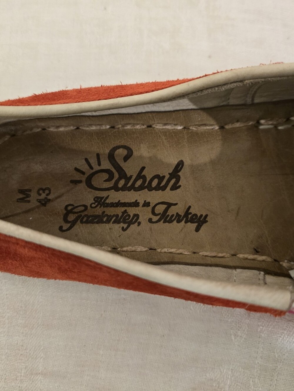 Sabah Unisex Suede Slip-On Loafers in Fuchsia & Rust Size 43 In Excellent Cond - Picture 3 of 8